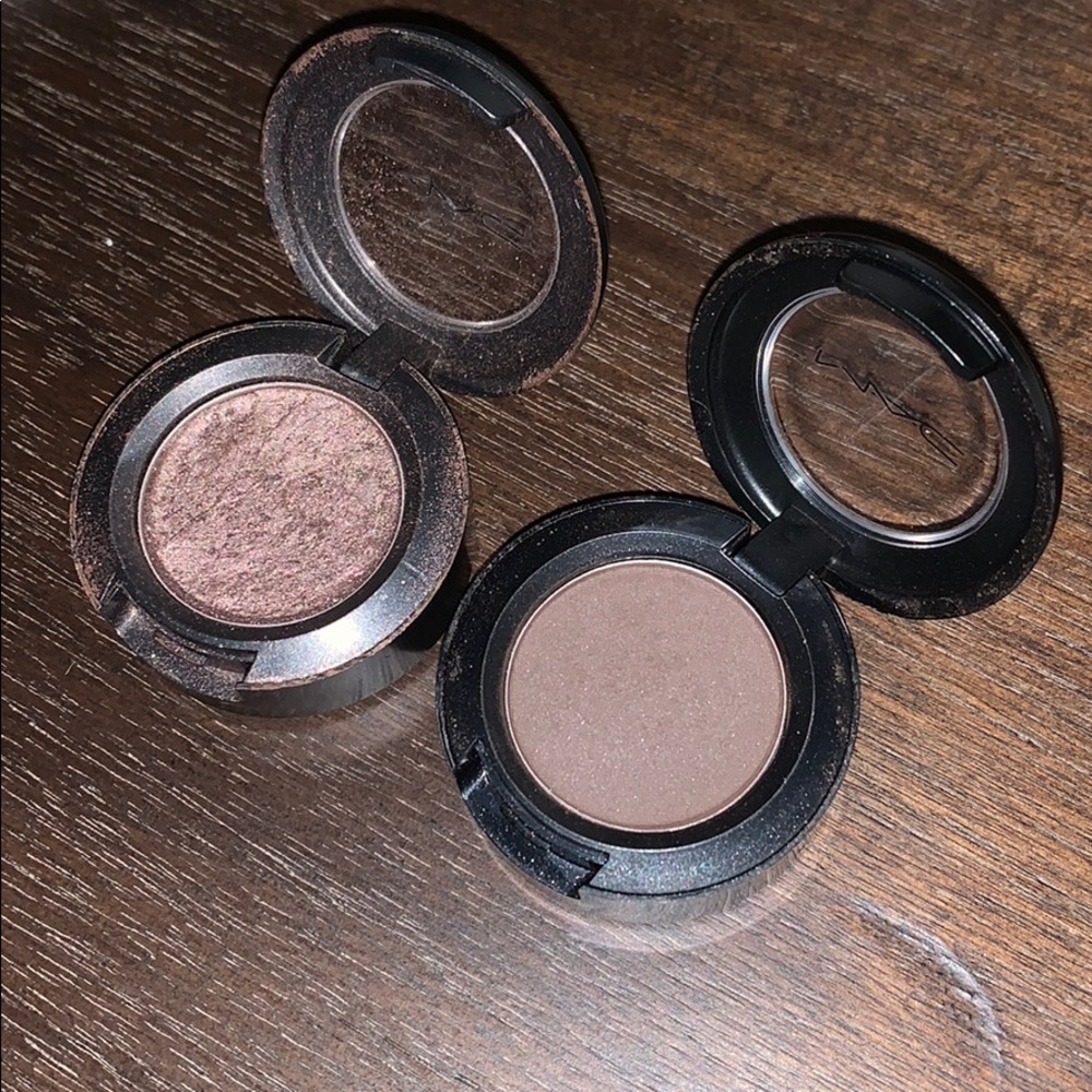 MAC cosmetics eye shadow duo